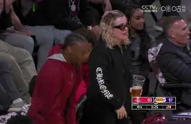 湖人末节崩盘，詹姆斯体能受考验