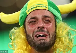 澳门新葡京官方入口_竞技场上情绪高涨！球迷期待看好戏(路人王极限竞技场)