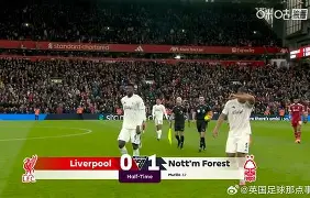 利物浦英超捧杯